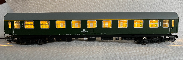 Beleuchtung für Personenwagen, 4-achsig, Spur TT